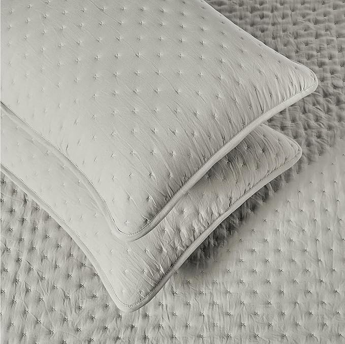 Amazon Basics Brushed Microfiber Quilt Set, Extra Soft - Image 3