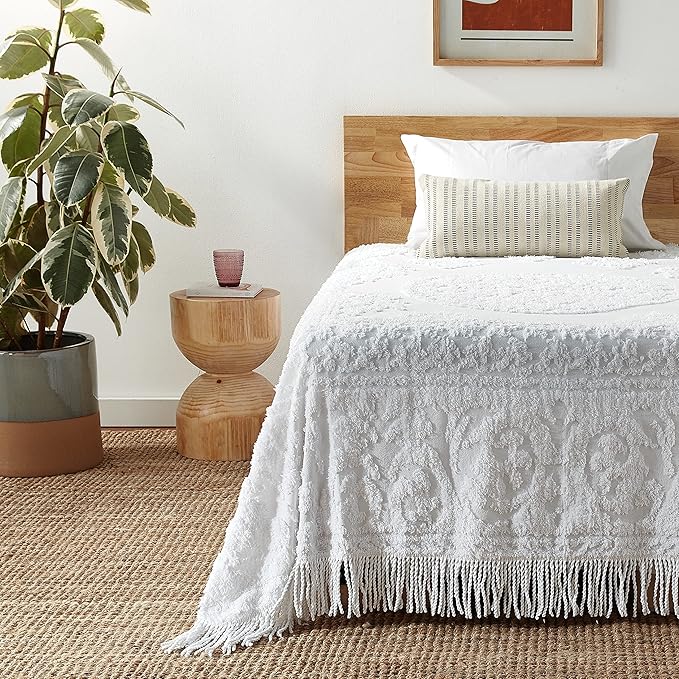 Beatrice Home Fashions Medallion Chenille Bedspread - Image 2